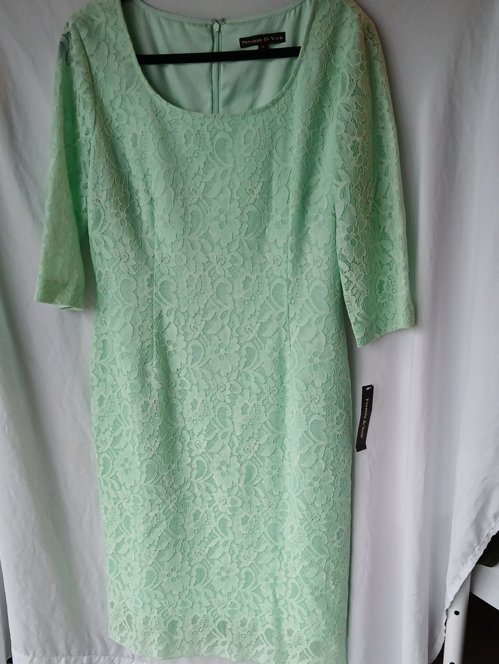 Evan Picone Mint Green Lace Sheath Dress